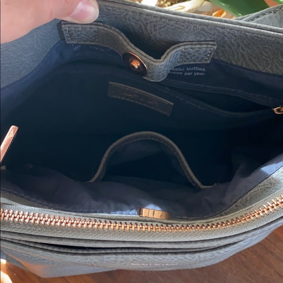 Grey and Rose Gold Mat & Nat Crossbody purse - Picture 2 of 7